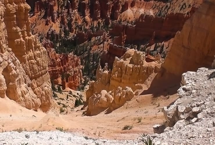 Bryce Canyon Amphitheater from Inspiration Point r