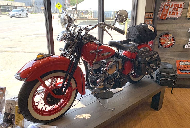 Vintage Harley-Davidson Hog
