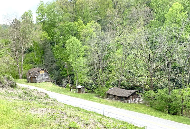 Old Homes Along the Great Smoky Mountains Railroad
