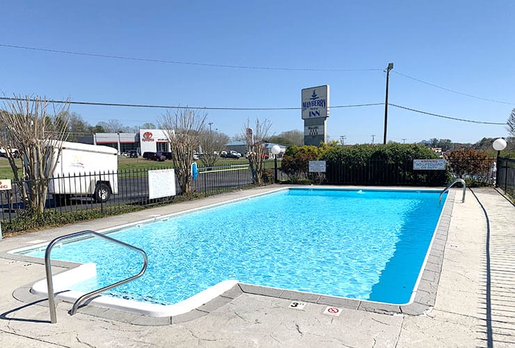 Mount Airy Mayberry Motor Inn Outdoor Pool