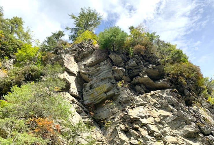Linville Falls Plunge Basin Rock Cliffs