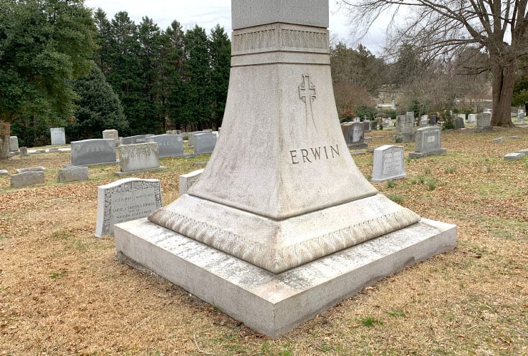 Historic Oakwood Cemetery Gravesite
