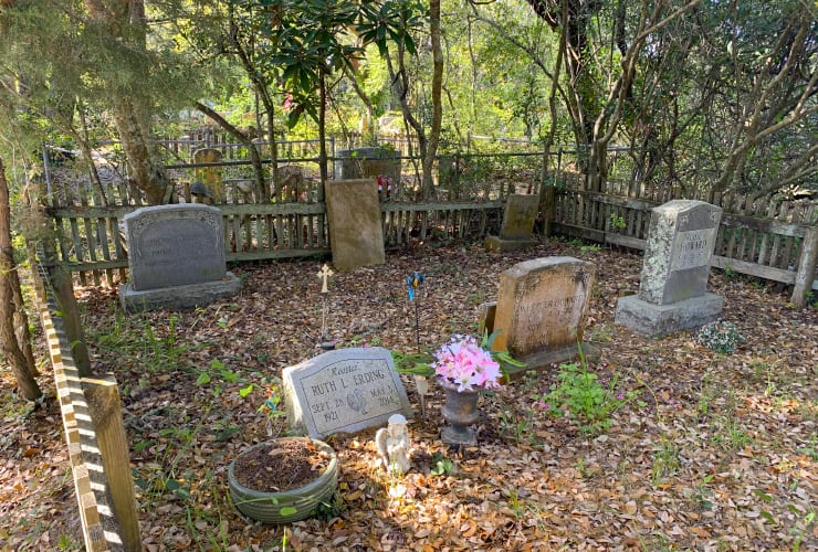 09_04_ocracoke_howard_street_cemetery