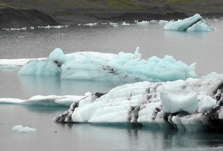 Jökulsárlón Glacial Lagoon Multi-Colored Icebergs