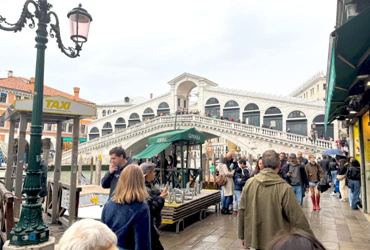 Spend a Day in Venice at the Rialto Bridge