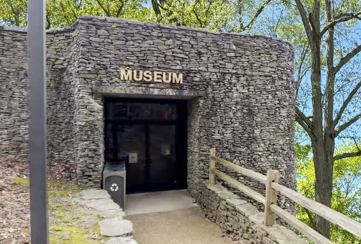 03_01 - Old Stone Fort State Park Museum