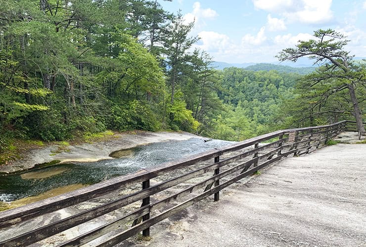 04_01_stone_mountain_falls_north_carolina