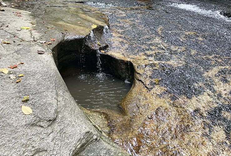 06_05_stone_mountain_lower_falls_north_carolina