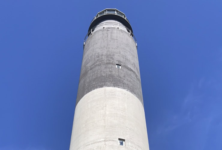 02b_02_Oak_Island_NC_Lighthouse