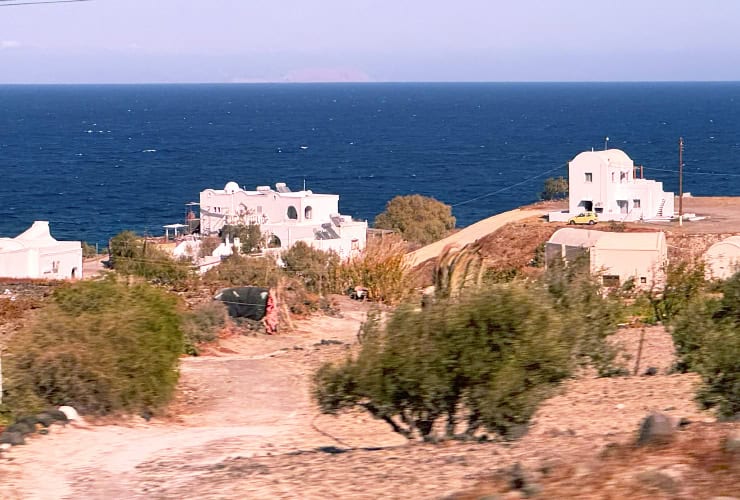 02_05_a day in santorini -driving to oia