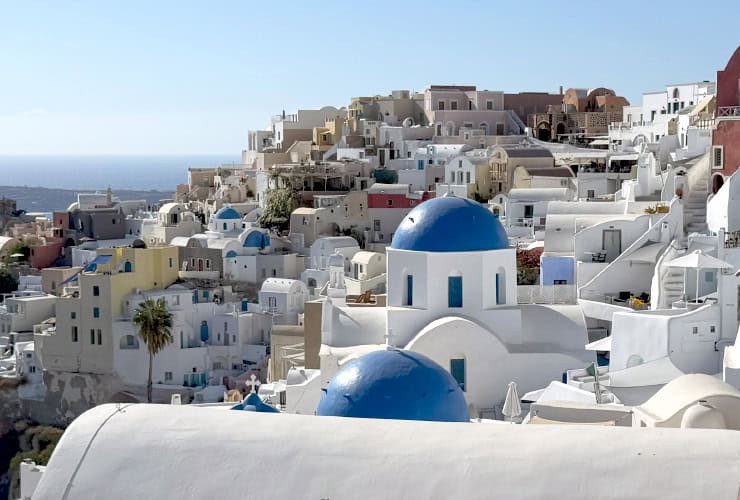 08_01_a day in santorini - st anastasi & st spirydon churches