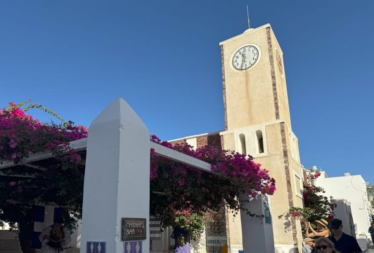 09_01_a day in santorini - clock tower