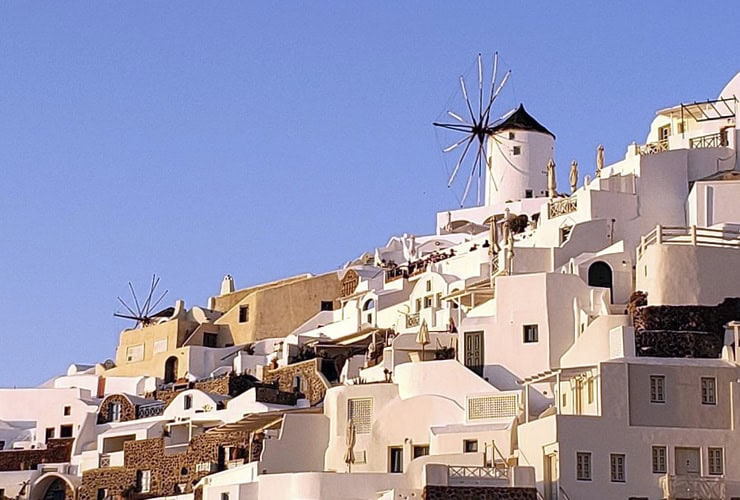 13_03_a day in santorini - sunset windmills