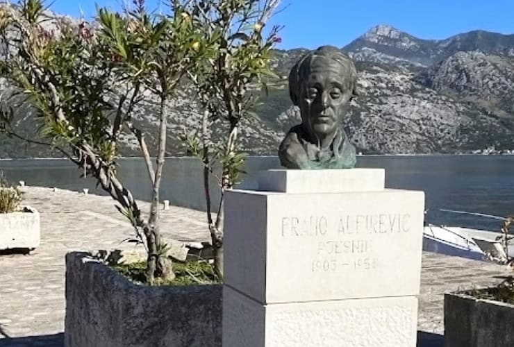 05-05_perast_montenegro - frano_alfirevic_bust