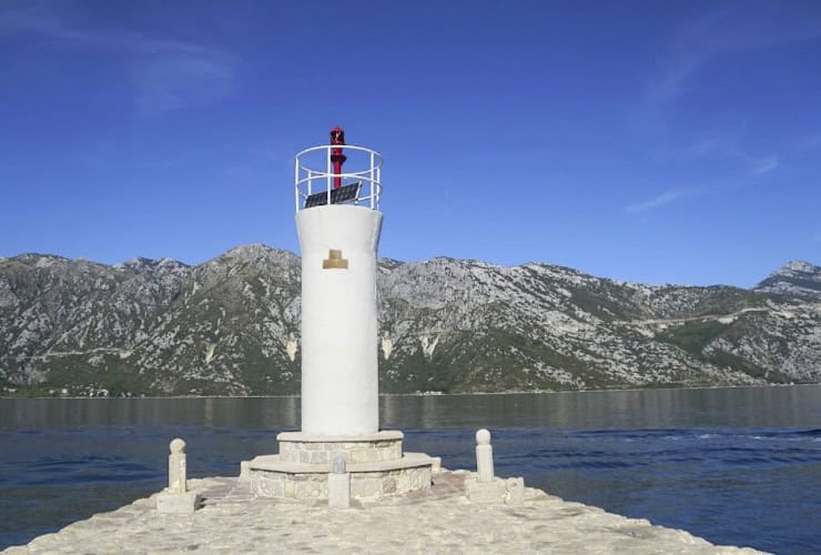 06-03_perast_montenegro - naval_beacon