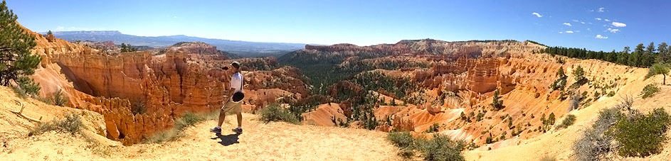The GloveTrotters at Bryce Canyon Rim Trail Overlook